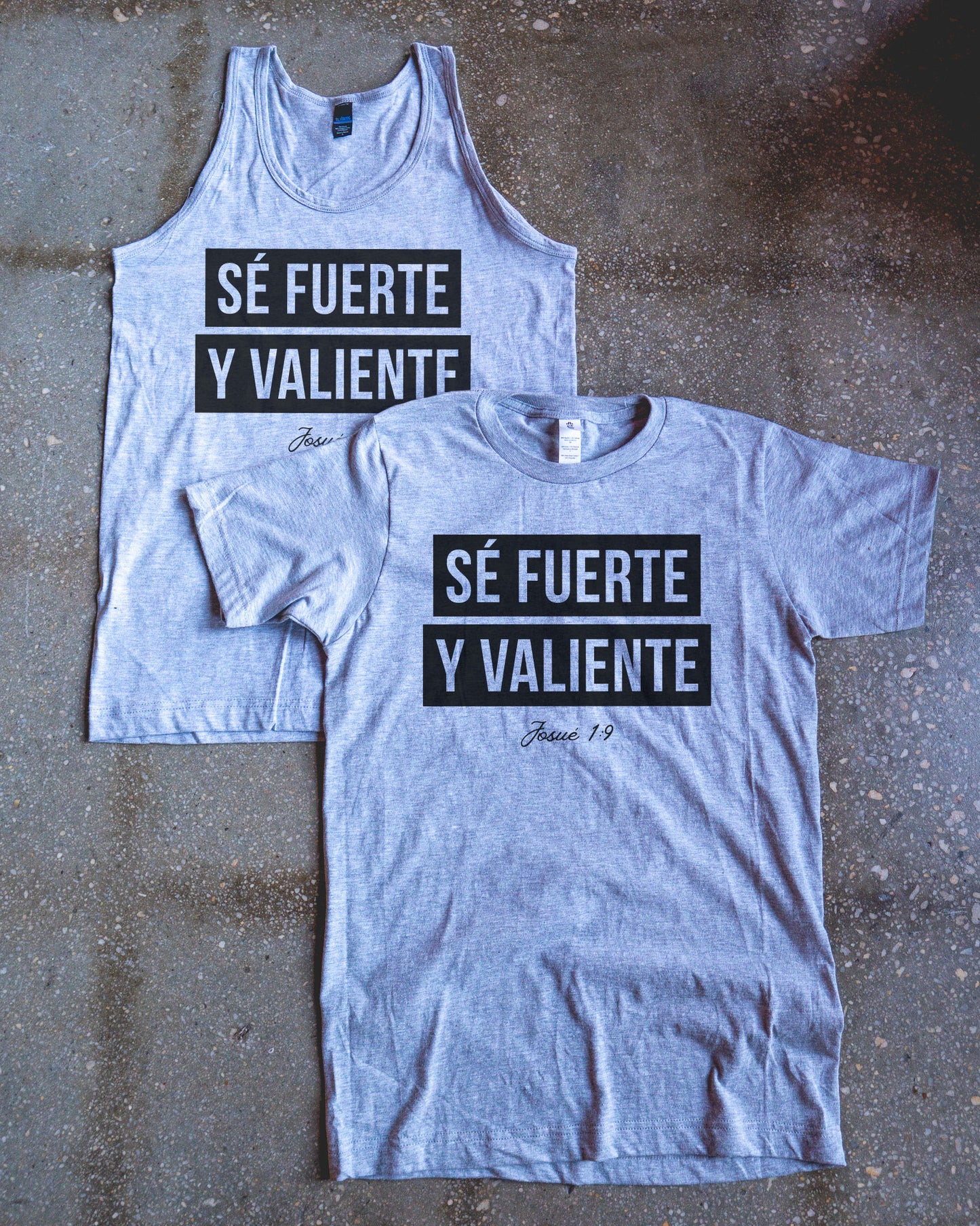 Sé Fuerte y Valiente Adult Box T-Shirt